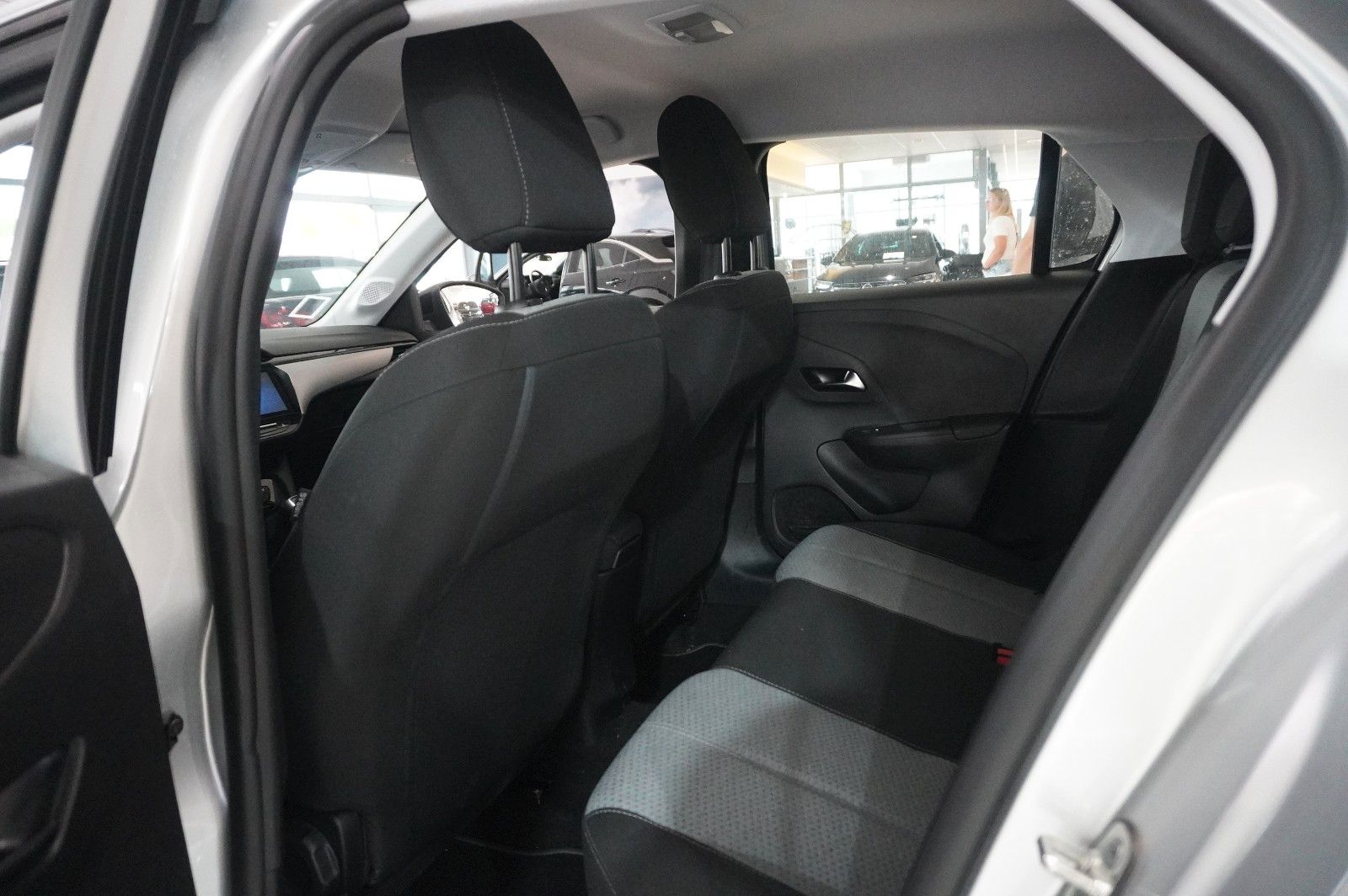 Fahrzeugabbildung Opel Corsa F 1.2 FACELIFT NAVI/LED/KAMERA/VIRTU./DAB+