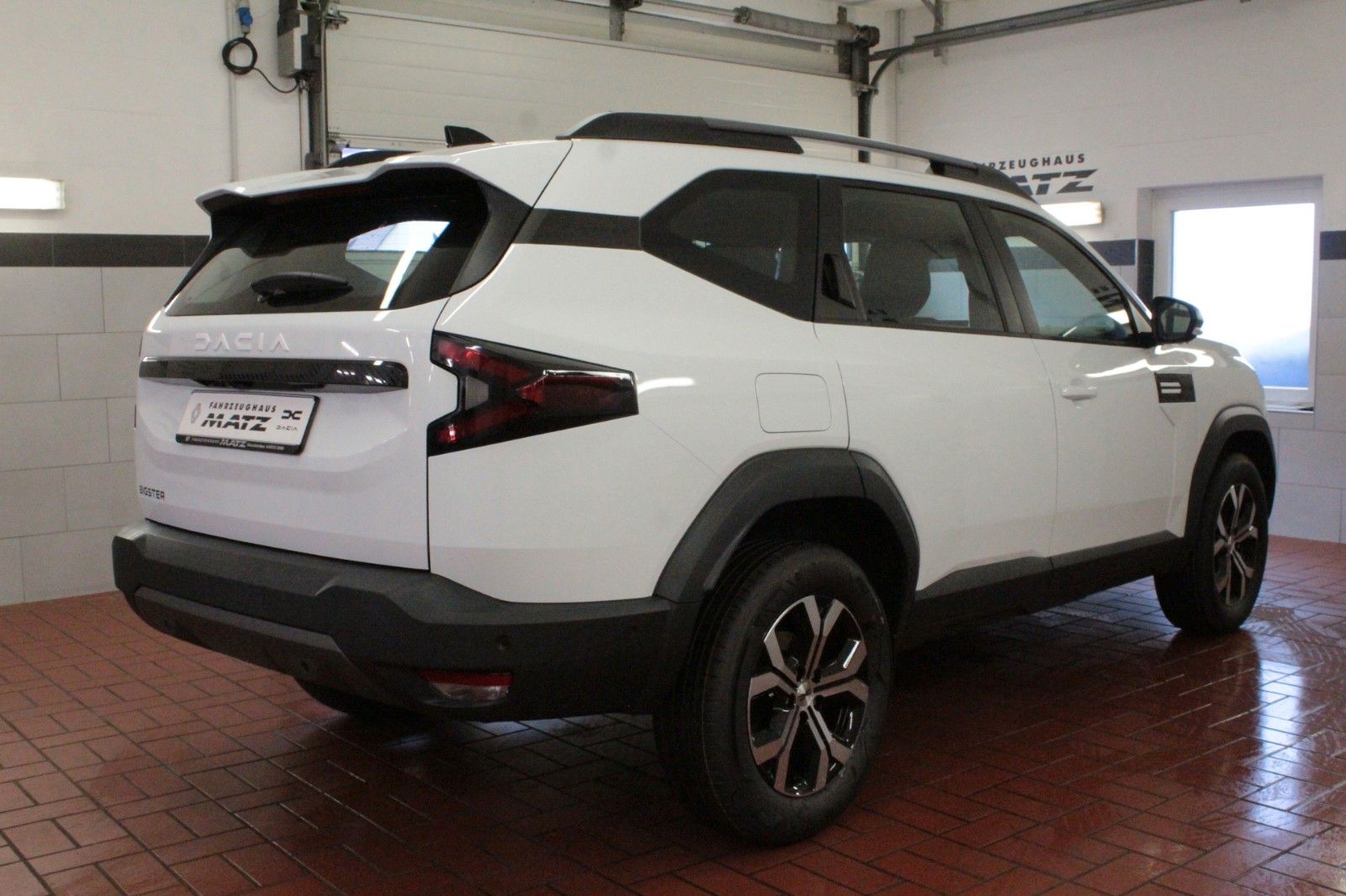 Fahrzeugabbildung Dacia Bigster hybrid 140 Expression   Winterpak.*City