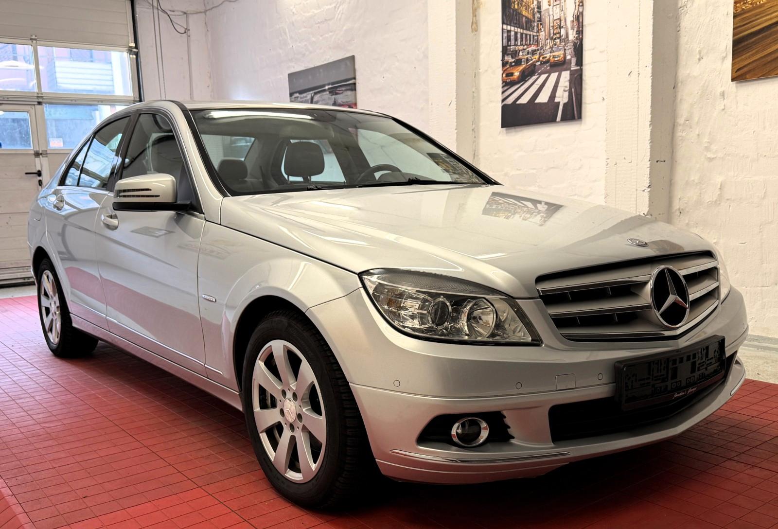 Mercedes-Benz C 200K Elegance Aut. Sitzh./PDC/Bluetooth/Alu