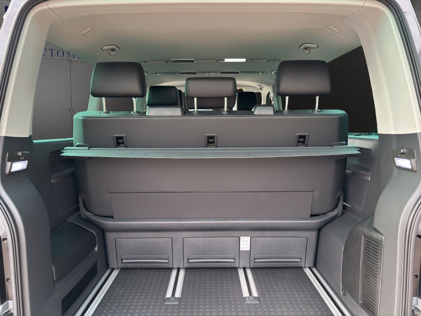 Fahrzeugabbildung Volkswagen T6.1 Multivan Gen.6 *AHK*Dig.Cok*ACC*Carplay*LED