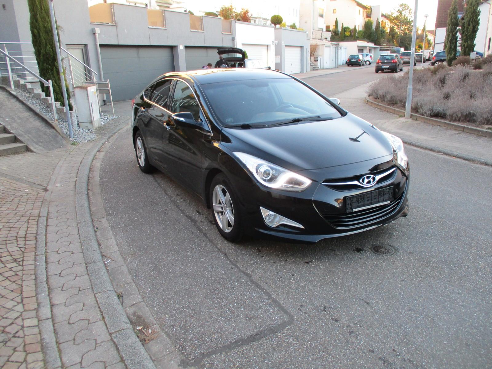 Hyundai i40 LIMOUSINE STYLE KAMERA