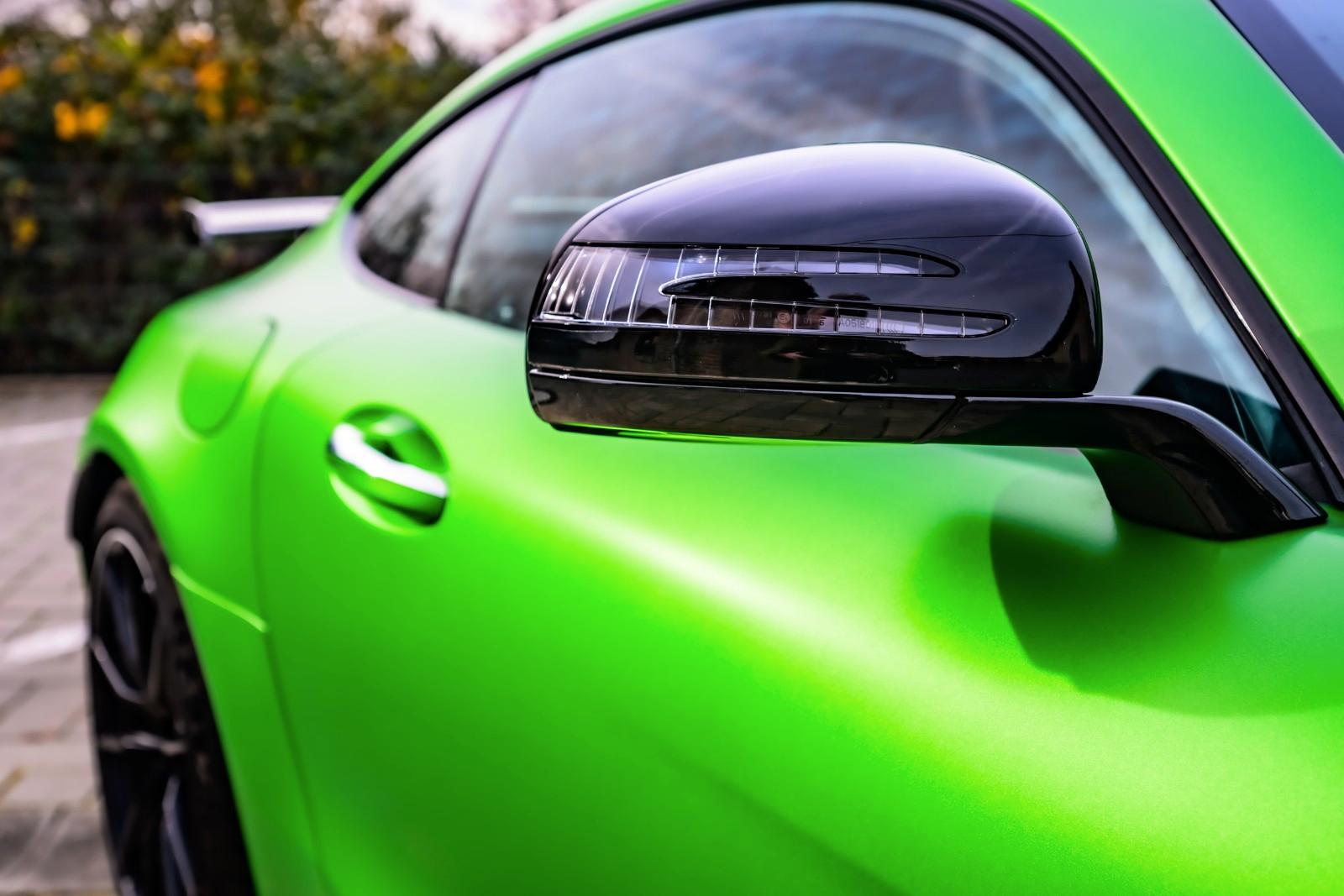 Mercedes-Benz AMG GT R