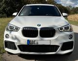 BMW X1 sDrive20i M Sport Steptronic - erste Hand - BMW: Weiß, 1er