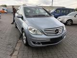 Mercedes-Benz B 170  - Mercedes-Benz B 170 mit Panoramadach
