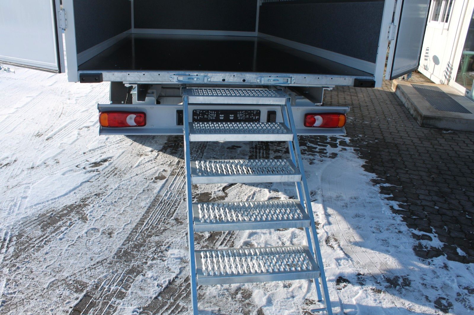 Fahrzeugabbildung Fiat Ducato Maxi 35 L4 Möbelkoffer