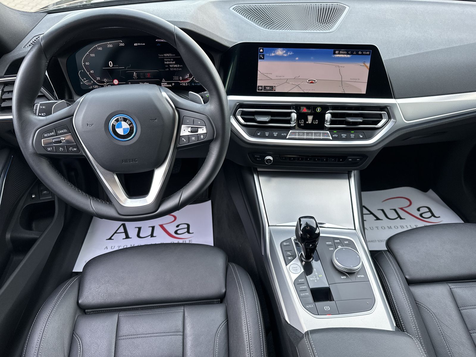 Fahrzeugabbildung BMW 330e Touring Sport-Line NAV+LED+HIFI+18ZO+MEMORY