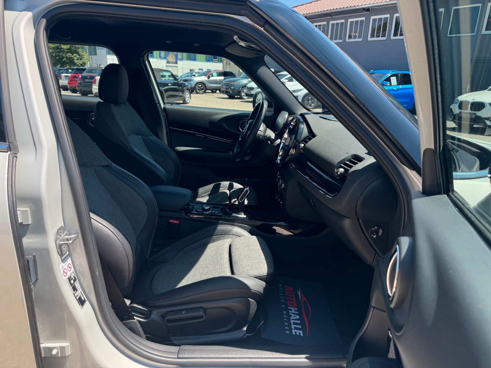 Fahrzeugabbildung MINI Cooper Clubman Classic Trim Klima SHZ PDC CAM