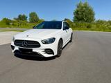 Mercedes-Benz 4M AMG+PANO+AHK+Garantie+360+Multibeam+Air-Body - weiße Mercedes-Benz E 450