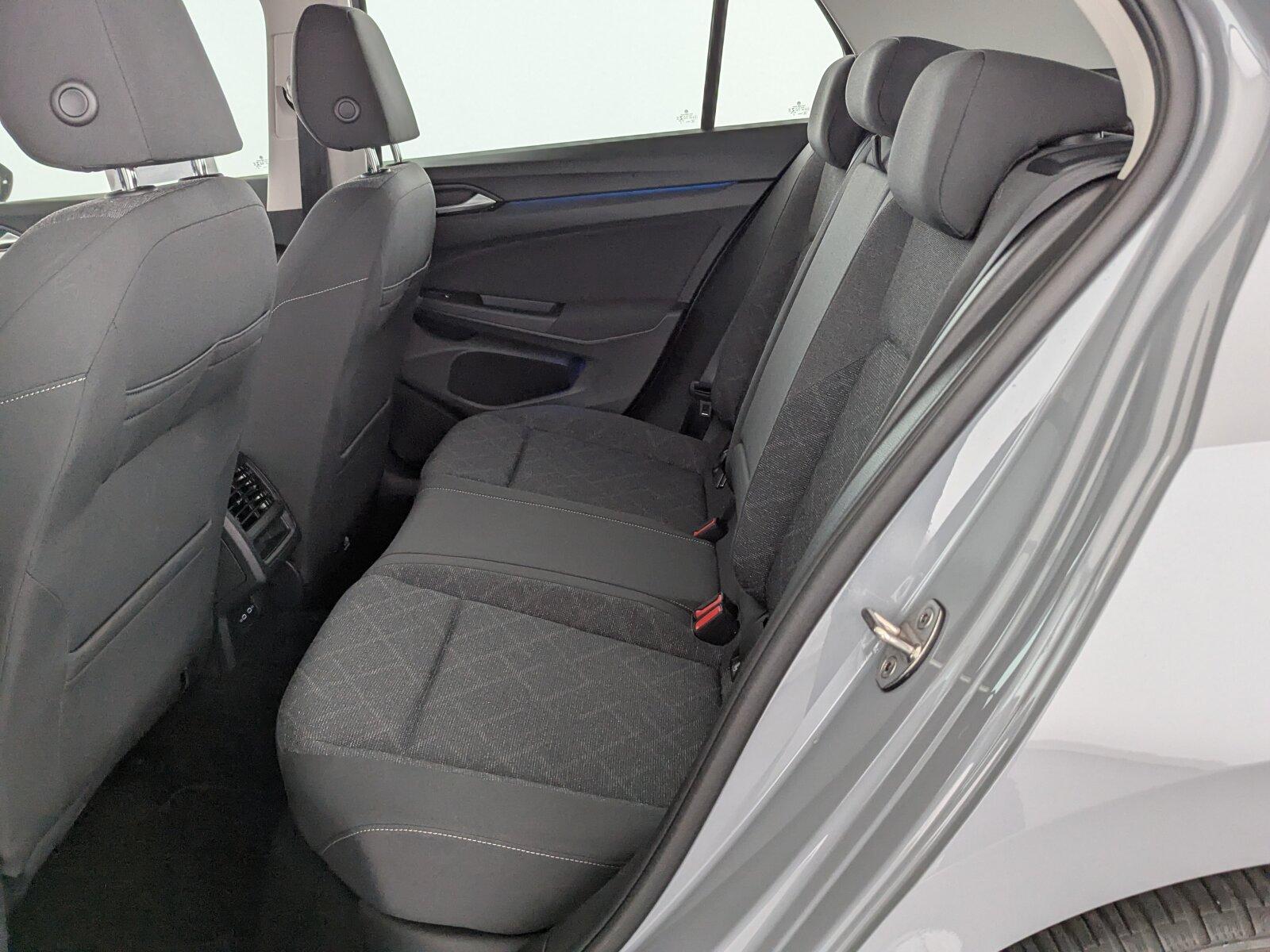Volkswagen Golf VIII 1.5 eTSI Life LED+NAVI+SHZ+PDC+ACC+, миниатюра 13