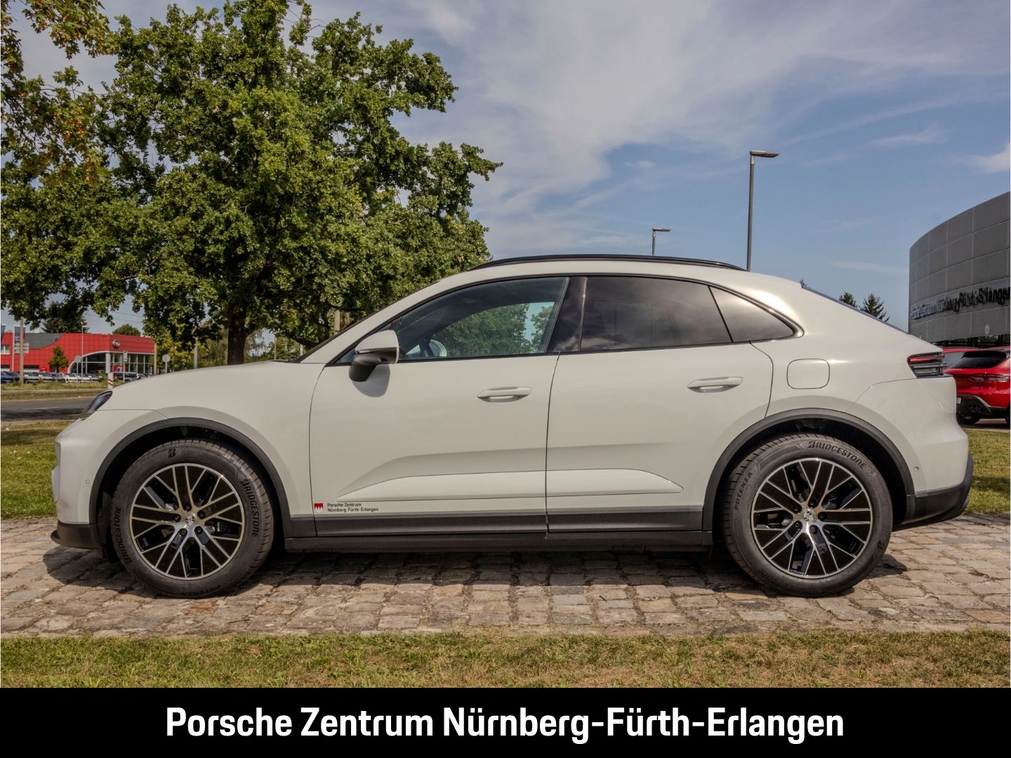 Porsche Macan - Bild 2