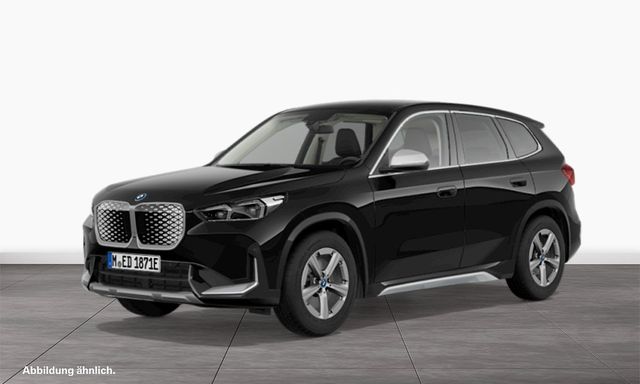 BMW iX1 xDrive30 AHK Kamera LED Sitzheizung