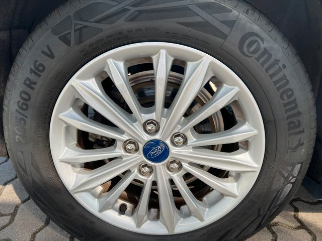 Focus 1,5 EcoBlue 88kW Titanium*Sync3*Kamera*PDC