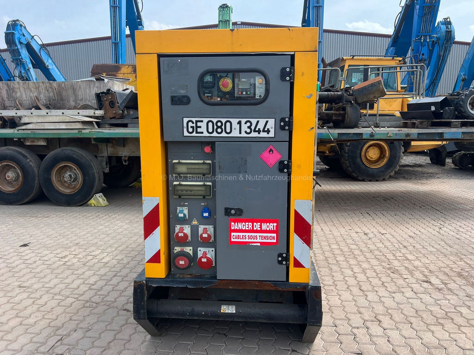Fahrzeugabbildung Andere SDMO R 90 C 3 / 90 KVA / Generator