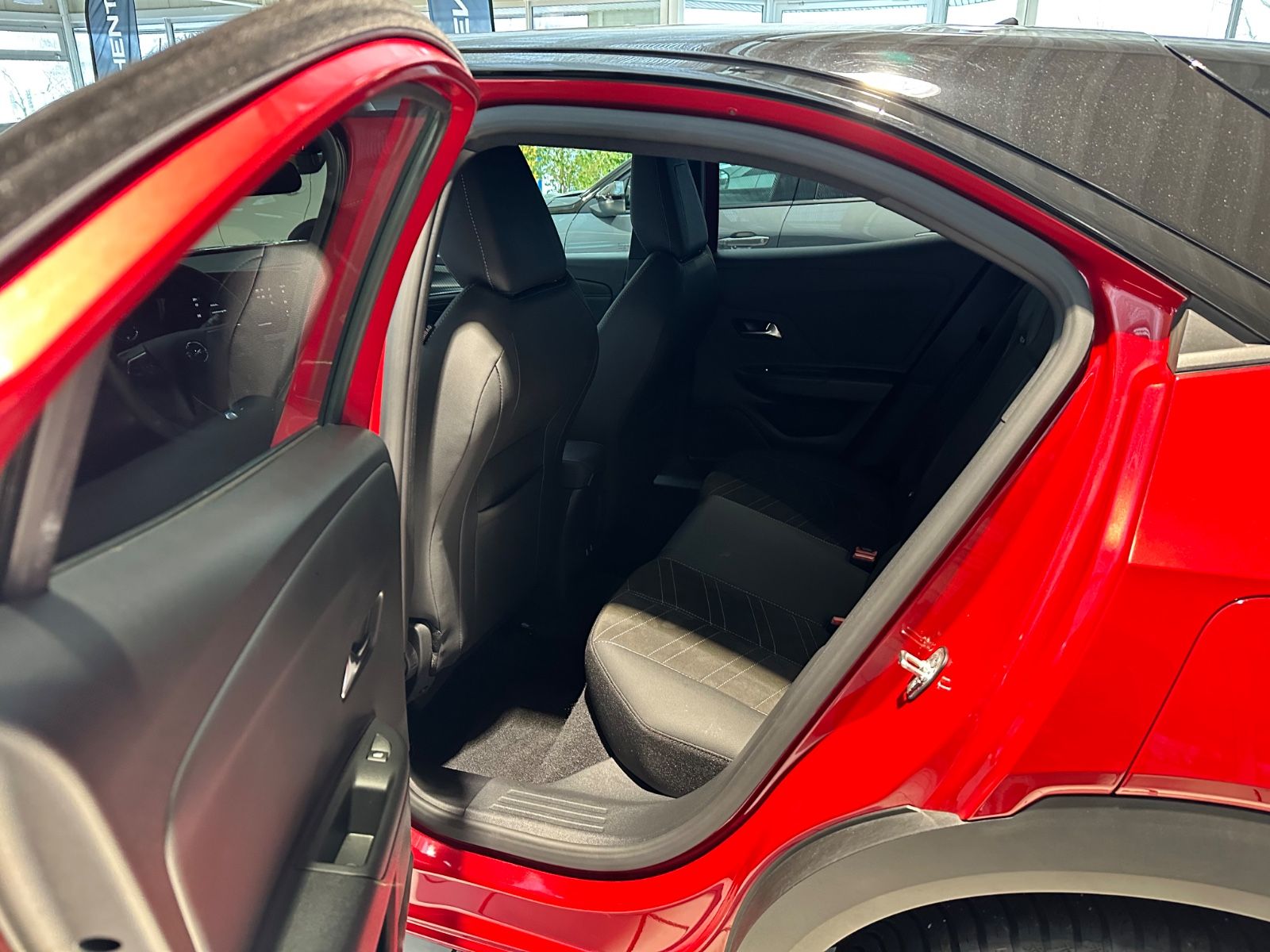 Fahrzeugabbildung Opel Mokka Ultimate 1.2T,Navi,Kamera,Sitzhz,Allw