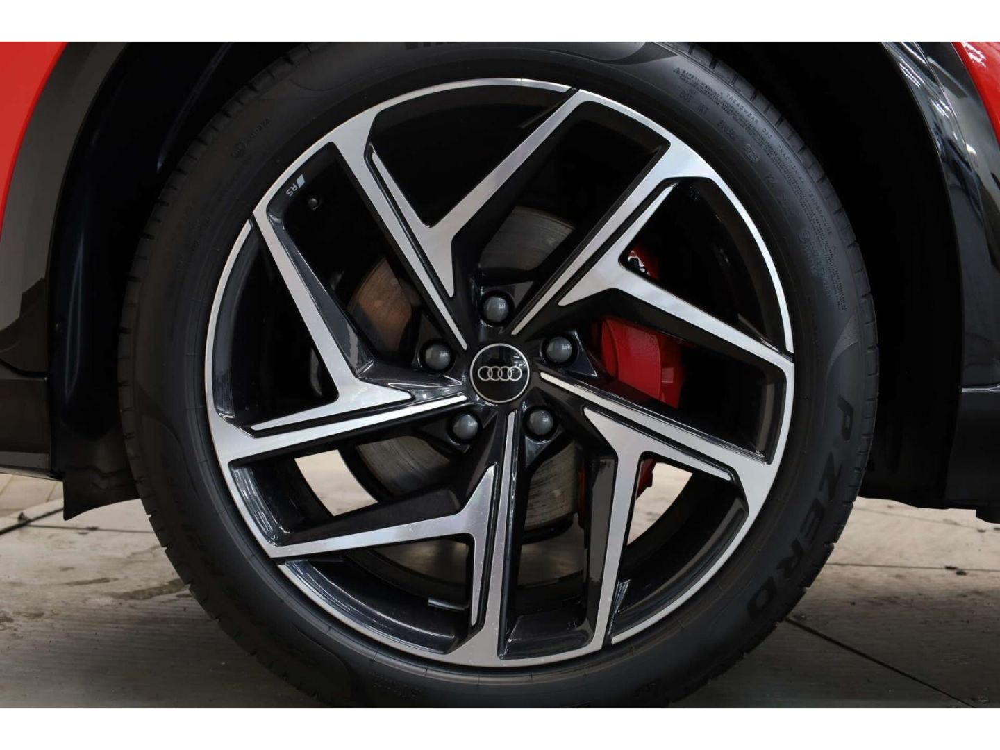 Audi Q6 e-tron - Bild 8