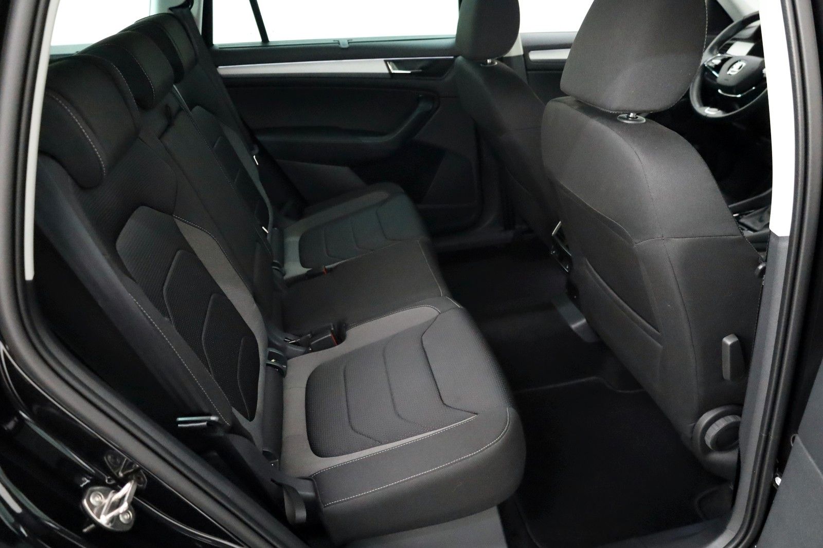Fahrzeugabbildung SKODA Kodiaq Tour,Navi,LED,4xSH,Kamera,ACC, SR+WR