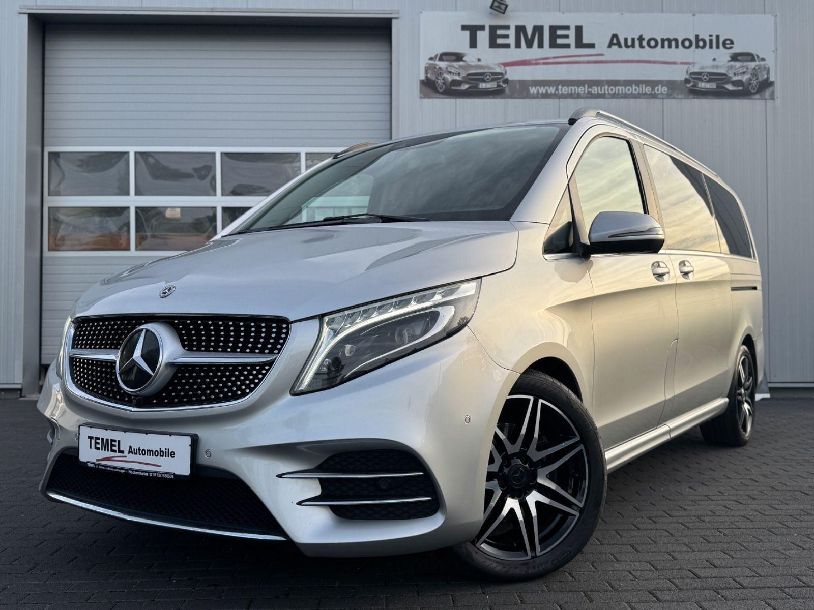 MERCEDES-BENZ V 250 d AMG 7-Sitzer LEDER COMAND TISCH DISTRONI
