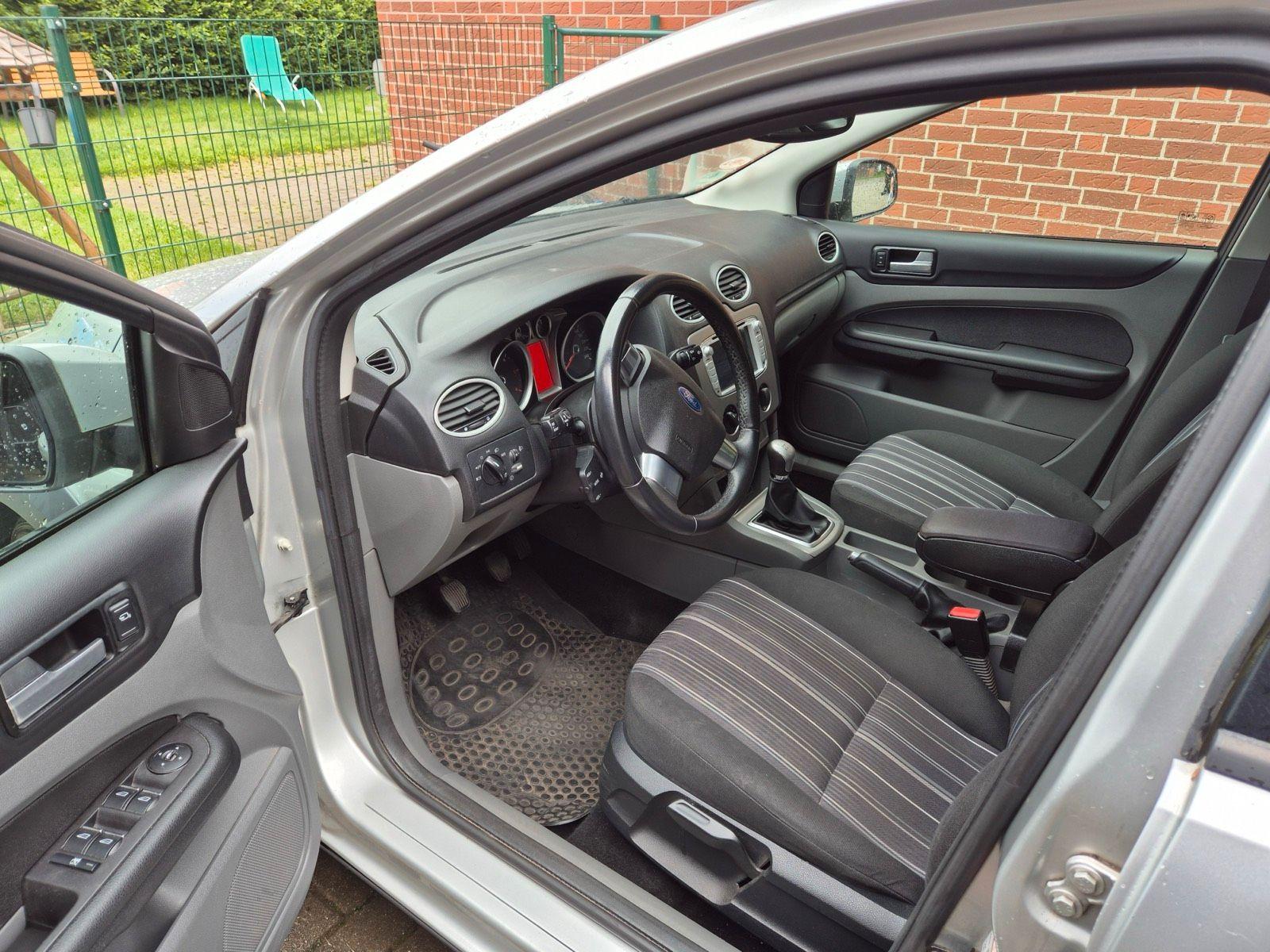 Ford Focus 2009 — engine 101 HP (74kW)