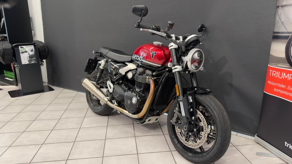 Triumph SPEED TWIN 1200 Zubehör für > 1000,-€, Top Zust.