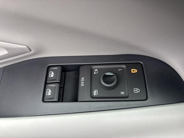 Fahrzeugabbildung Ford Capri 77kWh RWD Premium #Fahrassistenzpaket #M