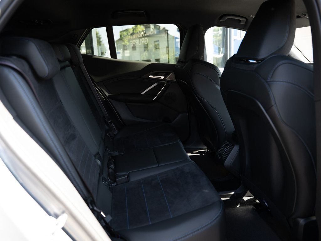 BMW iX2 - Bild 7