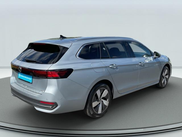 Volkswagen Passat Variant 1.5 eTSI DSG Business AHK+TRAIL A