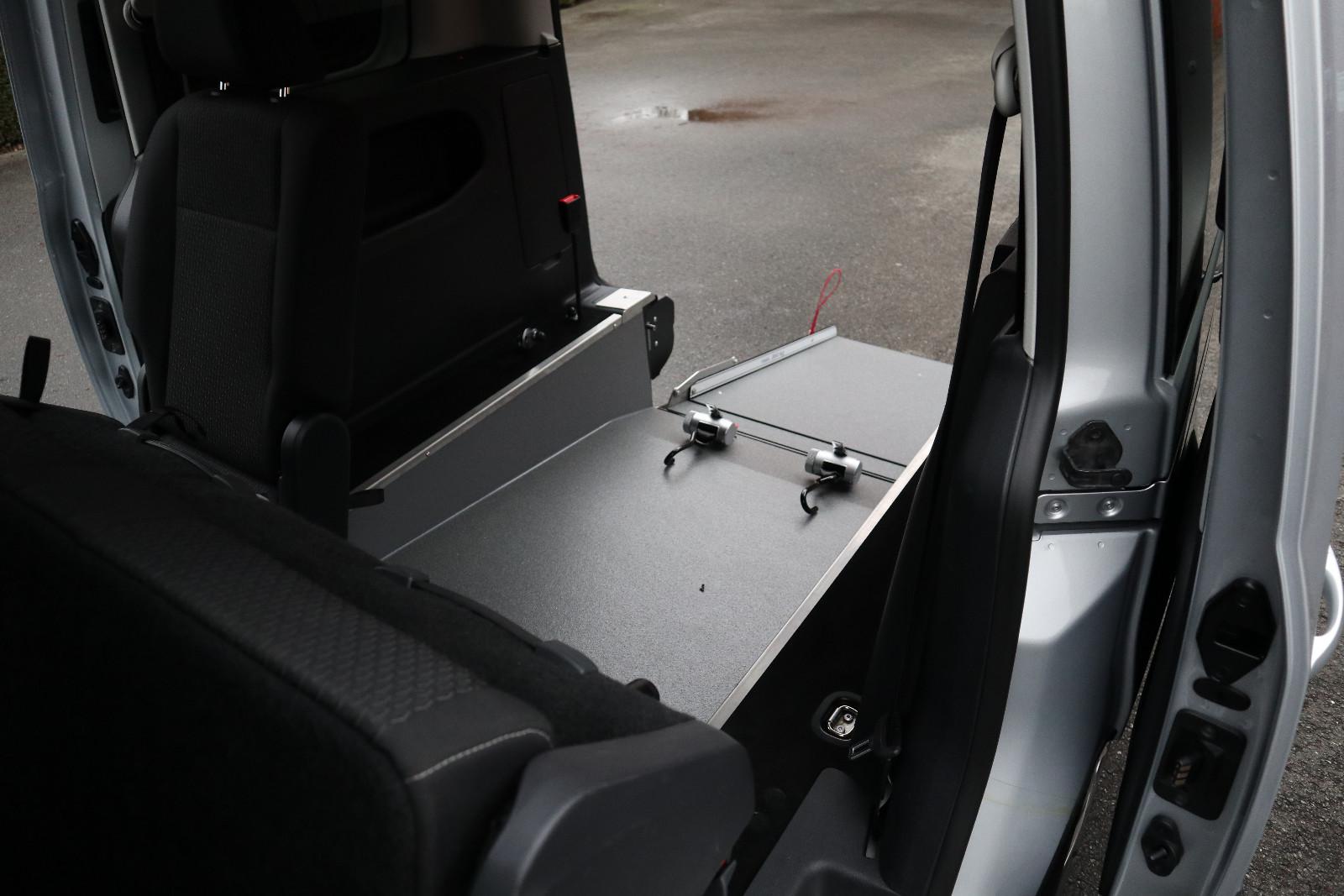 Volkswagen Caddy*rollstuhlgerecht*AMF-Bruns Umbau*Garantie*