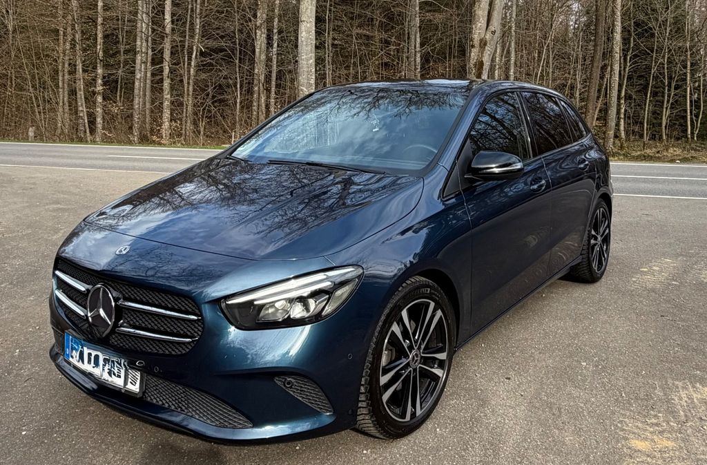 Image of Mercedes-Benz B 200
