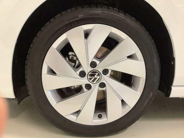 Golf Life 1,5 TSI 85 kW  AZV, Pano, ACC, LED, SH