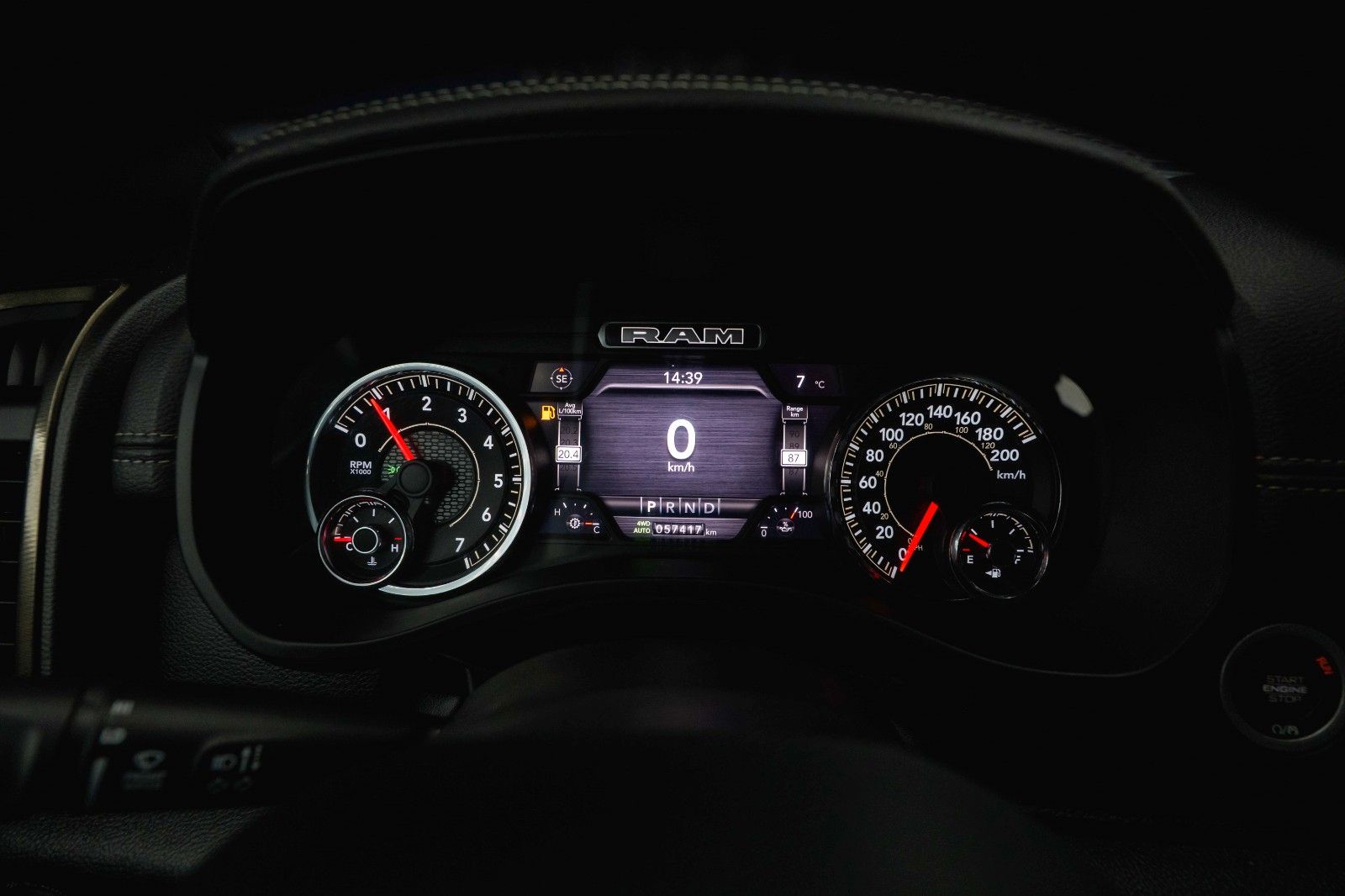 Fahrzeugabbildung Dodge RAM 5.7 V8 HEMI 4x4 Offroad BLACK EDITION  LPG