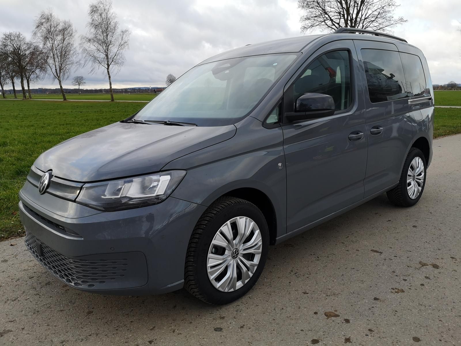 Volkswagen Caddy 2.0TDI ACC Kam GV5 App AHK Reling