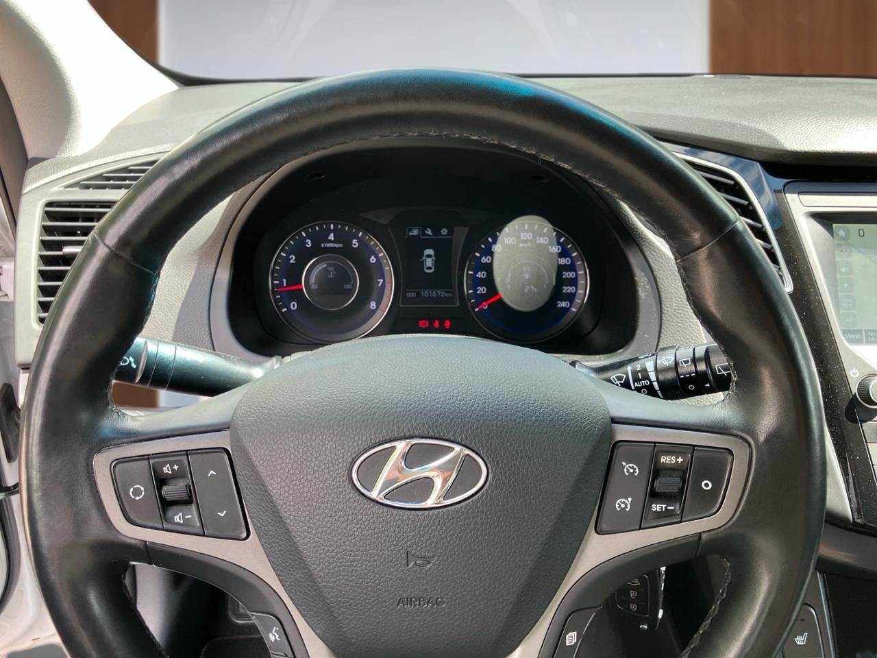 Fahrzeugabbildung Hyundai i40 TREND SHZ*LHZ*NAVI*USB*