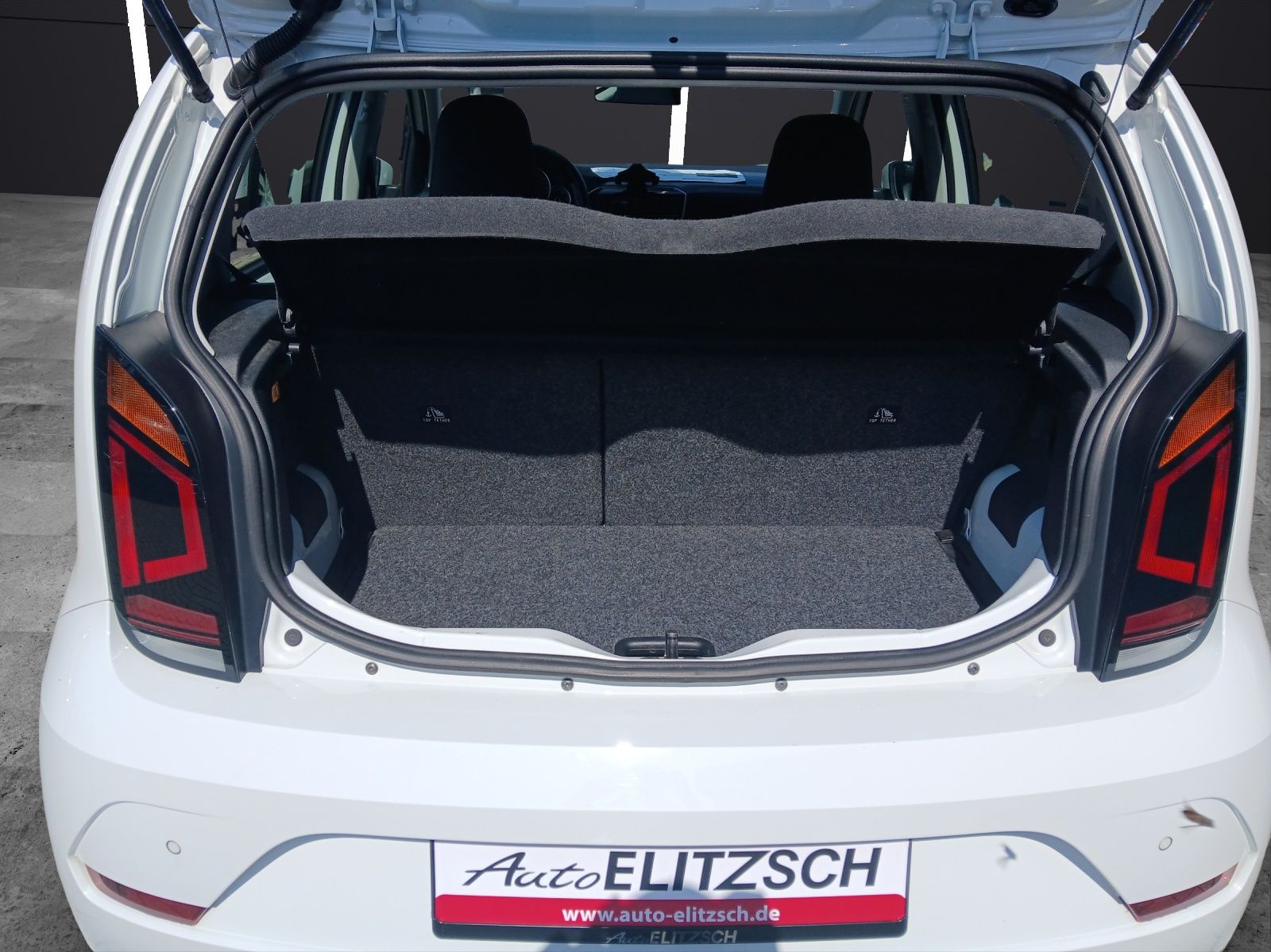 Fahrzeugabbildung Volkswagen up! Klima DAB GRA PDC SH