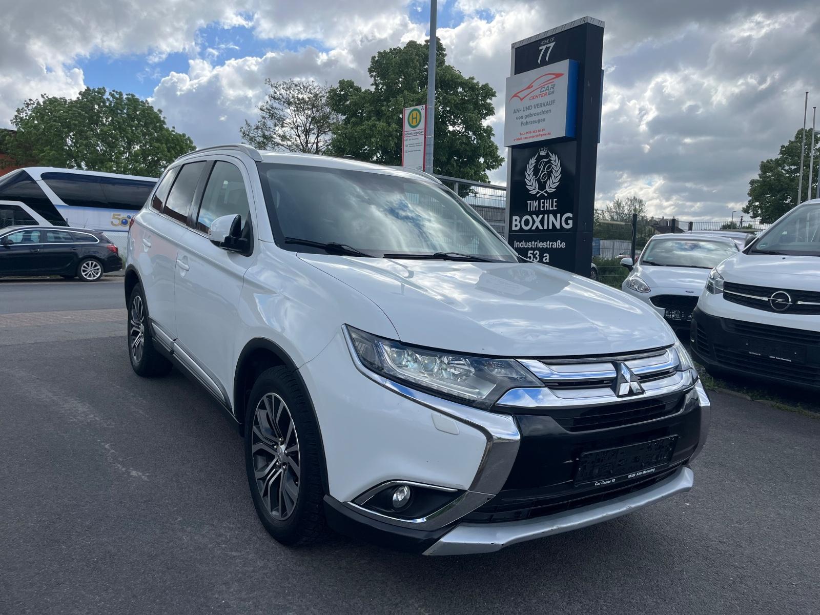 Mitsubishi Outlander 4WD/Navi/Leder/Si-Hz/Pano/Cam/Xenon/E6