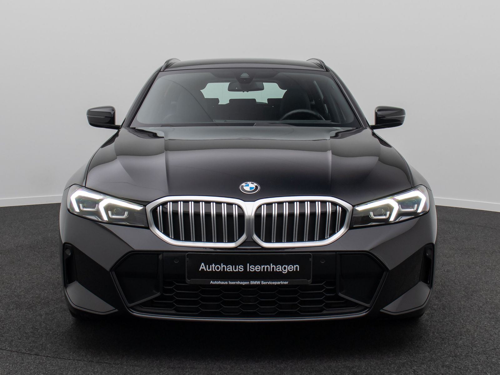 Fahrzeugabbildung BMW 320d xD M Sport DAB Alarm HUD Widscreen 18Zoll