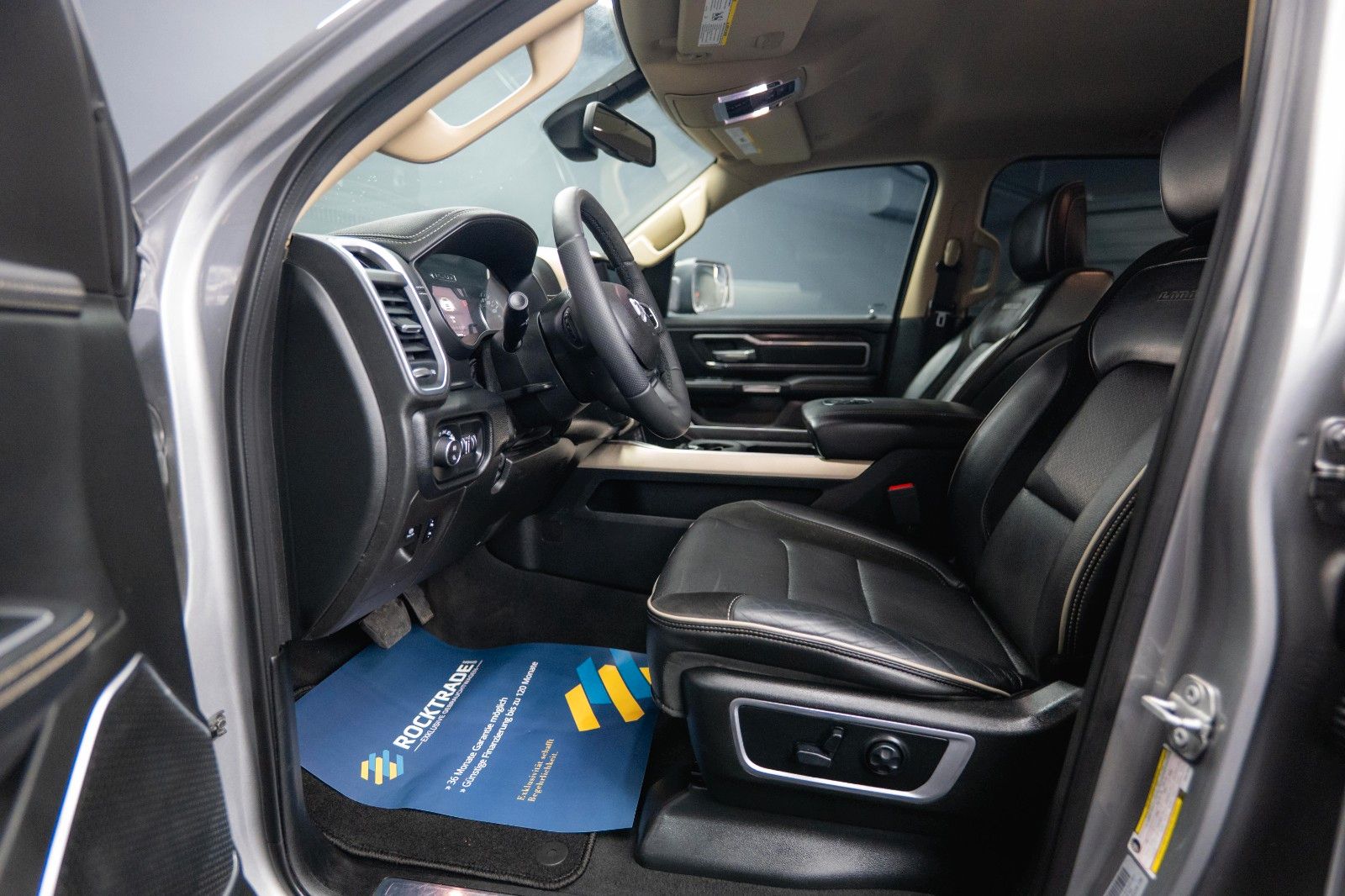 Fahrzeugabbildung Dodge RAM 5.7 V8 HEMI 4x4 NIGHT-Edition LARAMIE *LED*