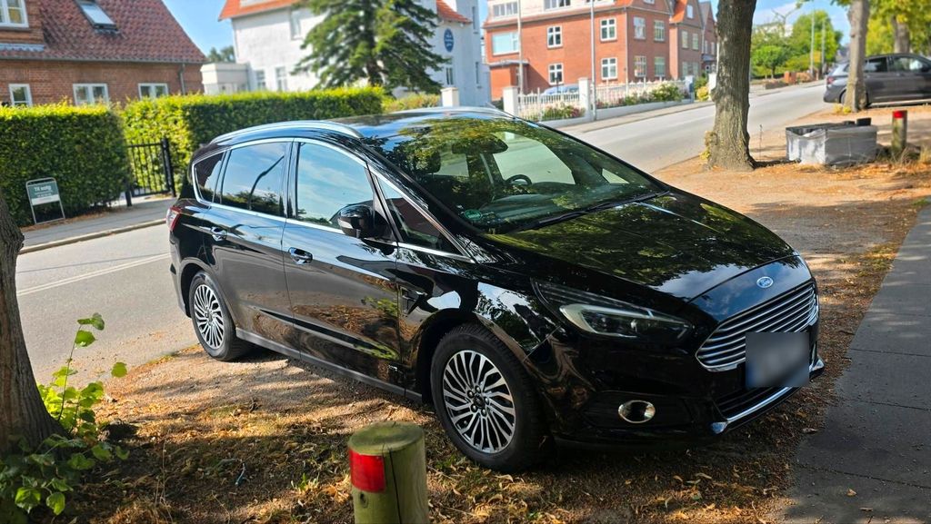 Image of Ford S-Max