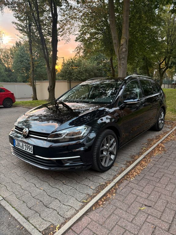 Image of Volkswagen Golf
