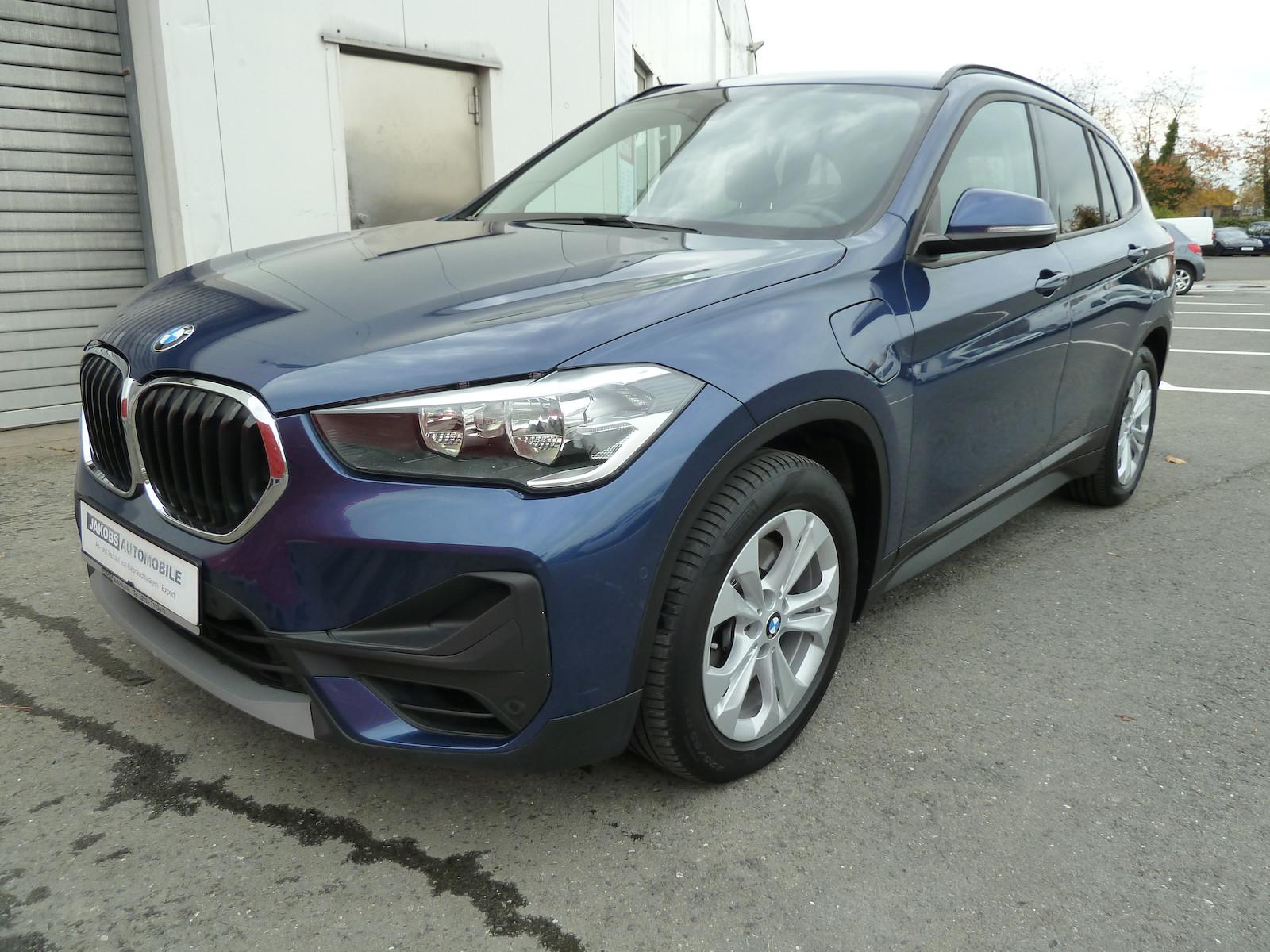 BMW X1 25e X drive Steptronic Navi HUD     E-Sitze