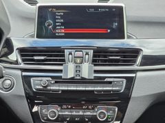 Fahrzeugabbildung X1 xDrive 18 d Sport Line