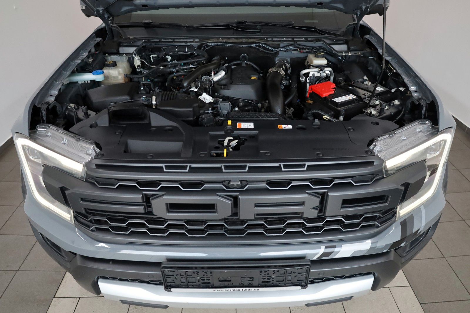 Fahrzeugabbildung Ford Raptor e-4WD,Rollo el,AHK, ATM !! Garantie07/28