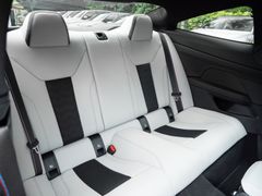 BMW M4 – 32 / 33