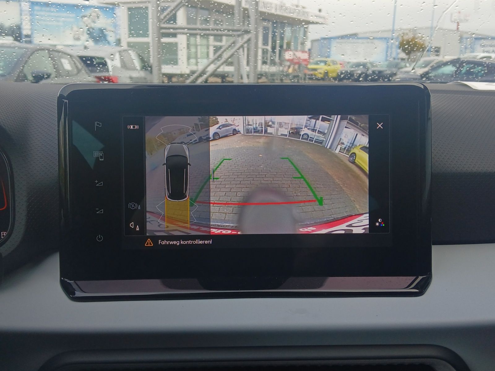 Fahrzeugabbildung SEAT Arona TSI Style LED Navi VC ACC RFK SH LM