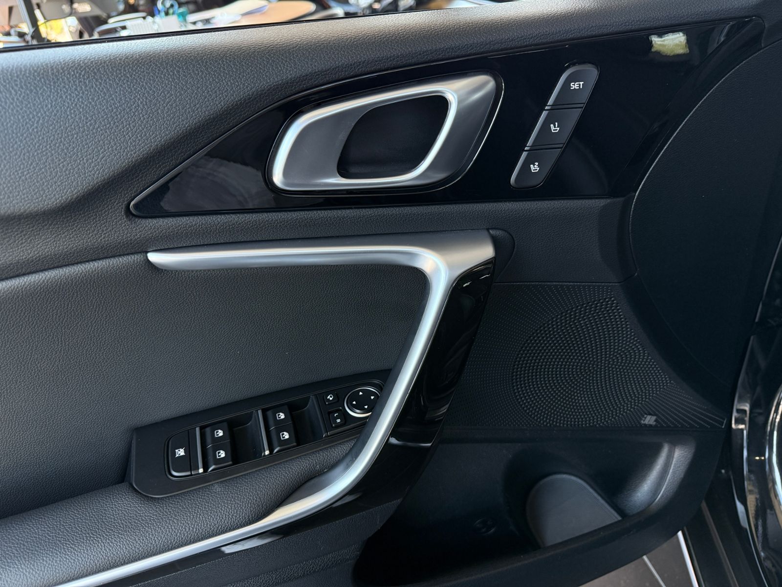 Fahrzeugabbildung Kia XCeed Platinum Edition PANO JBL LED