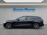 Volvo V60 T6 AWD Ultra Dark Recharge HUD StandHZG Lede - Volvo V60: Awd