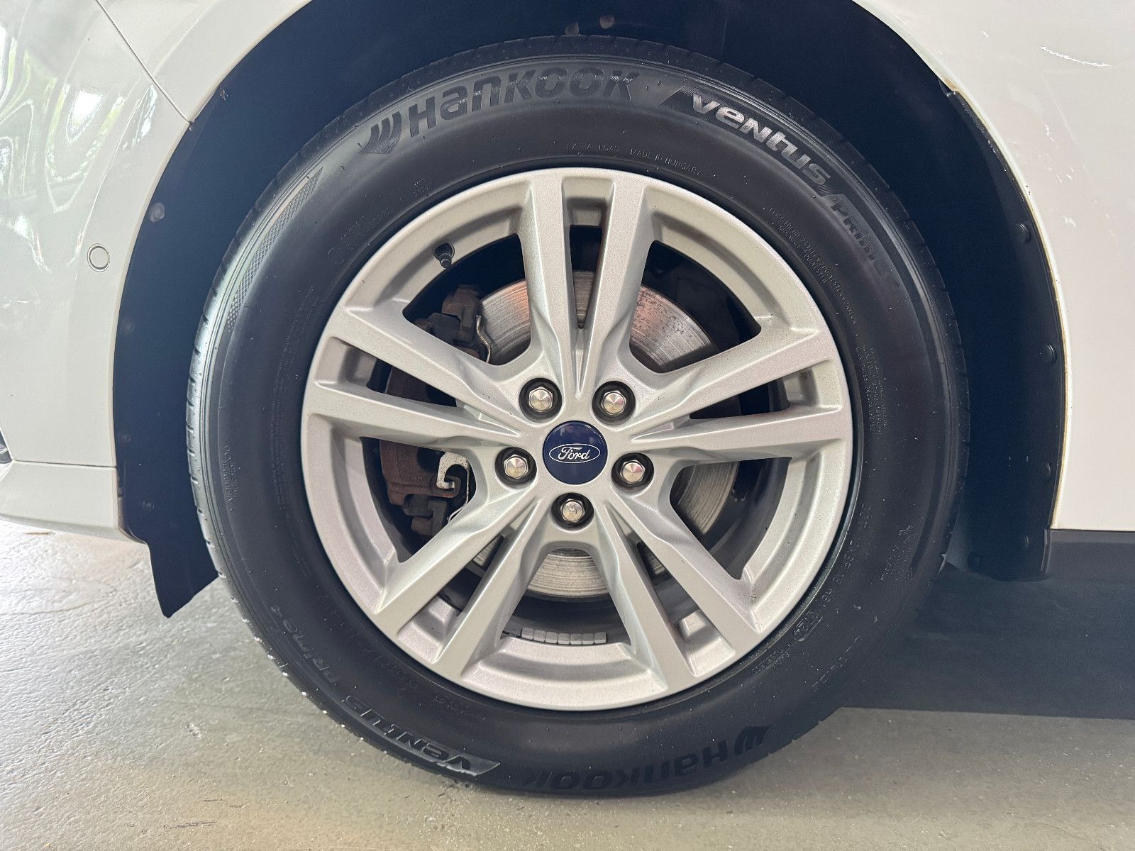 Fahrzeugabbildung Ford Galaxy TITANIUM SPORT AWD AUT 7-SITZER PANO VOLL