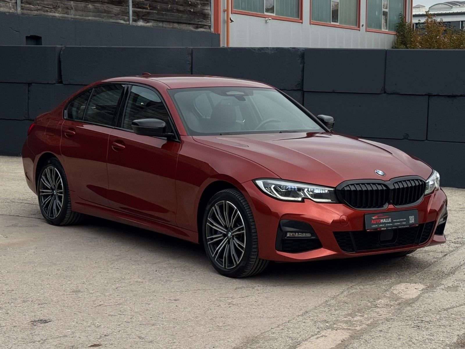 Fahrzeugabbildung BMW 330e M Sport Akustik Laser DrProf. 360° H&K HuD