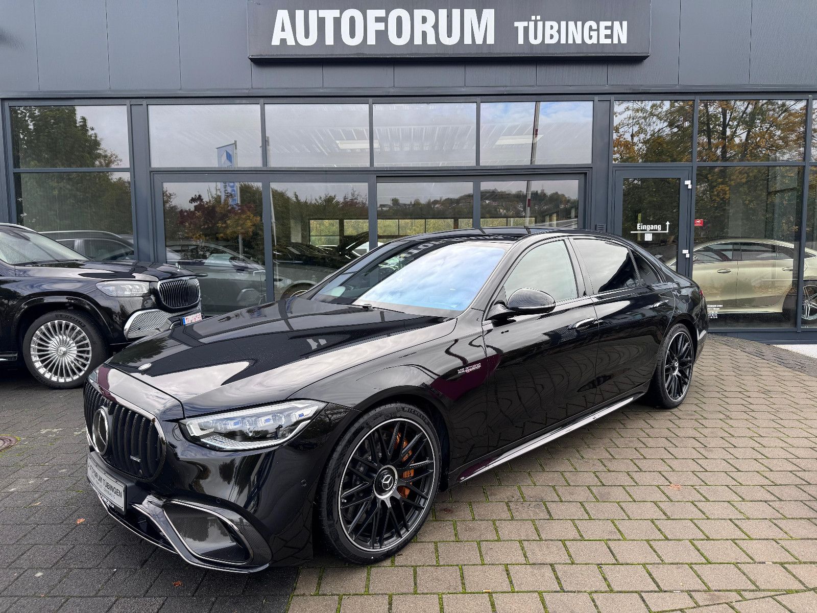 Fahrzeugabbildung Mercedes-Benz S 63 E Performance L *KERAMIK*TV*CARBON*4D*