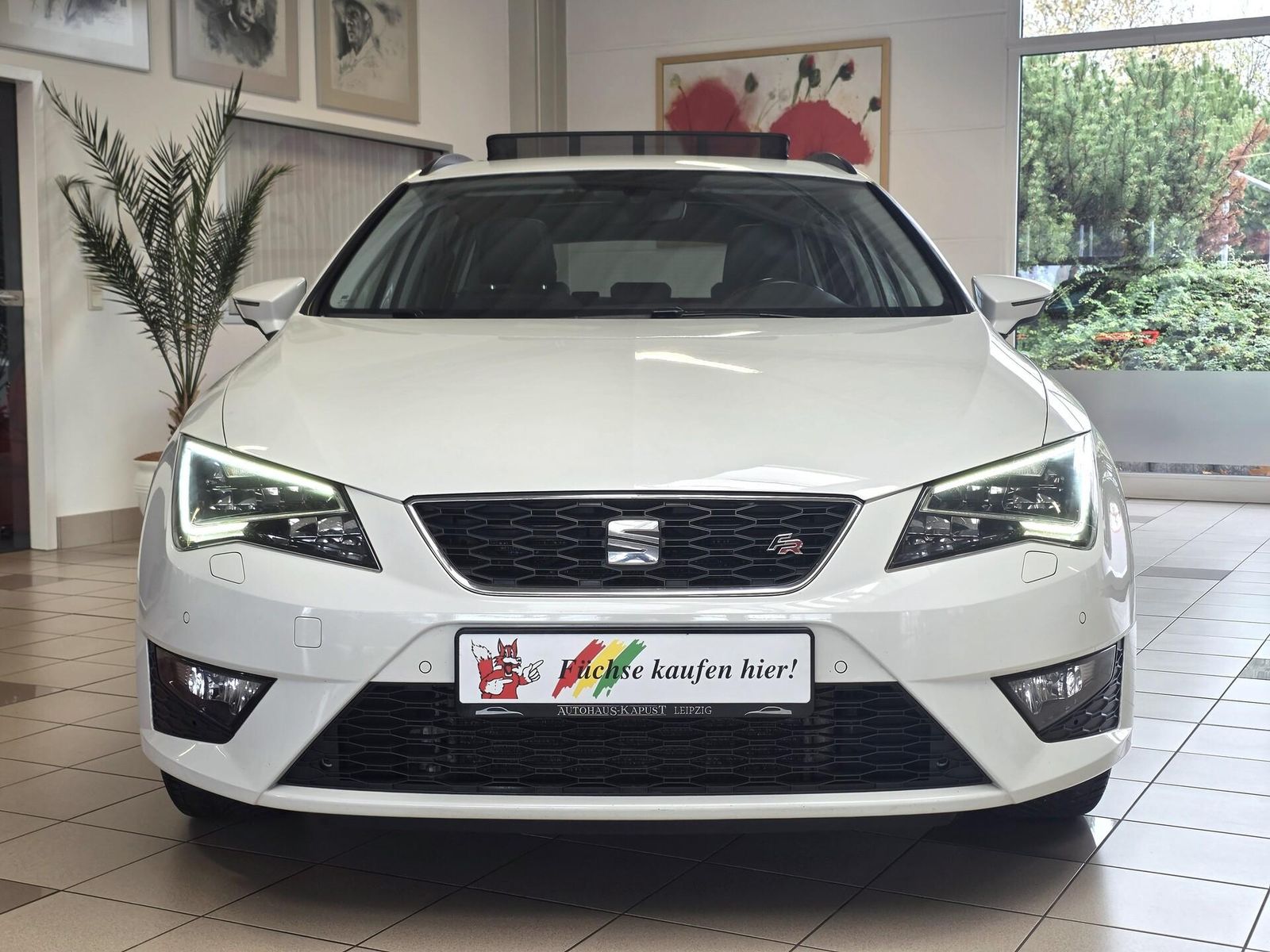Fahrzeugabbildung SEAT Leon 1.8 TSI DSG ST FR/LED/Navi//Pano/Carplay