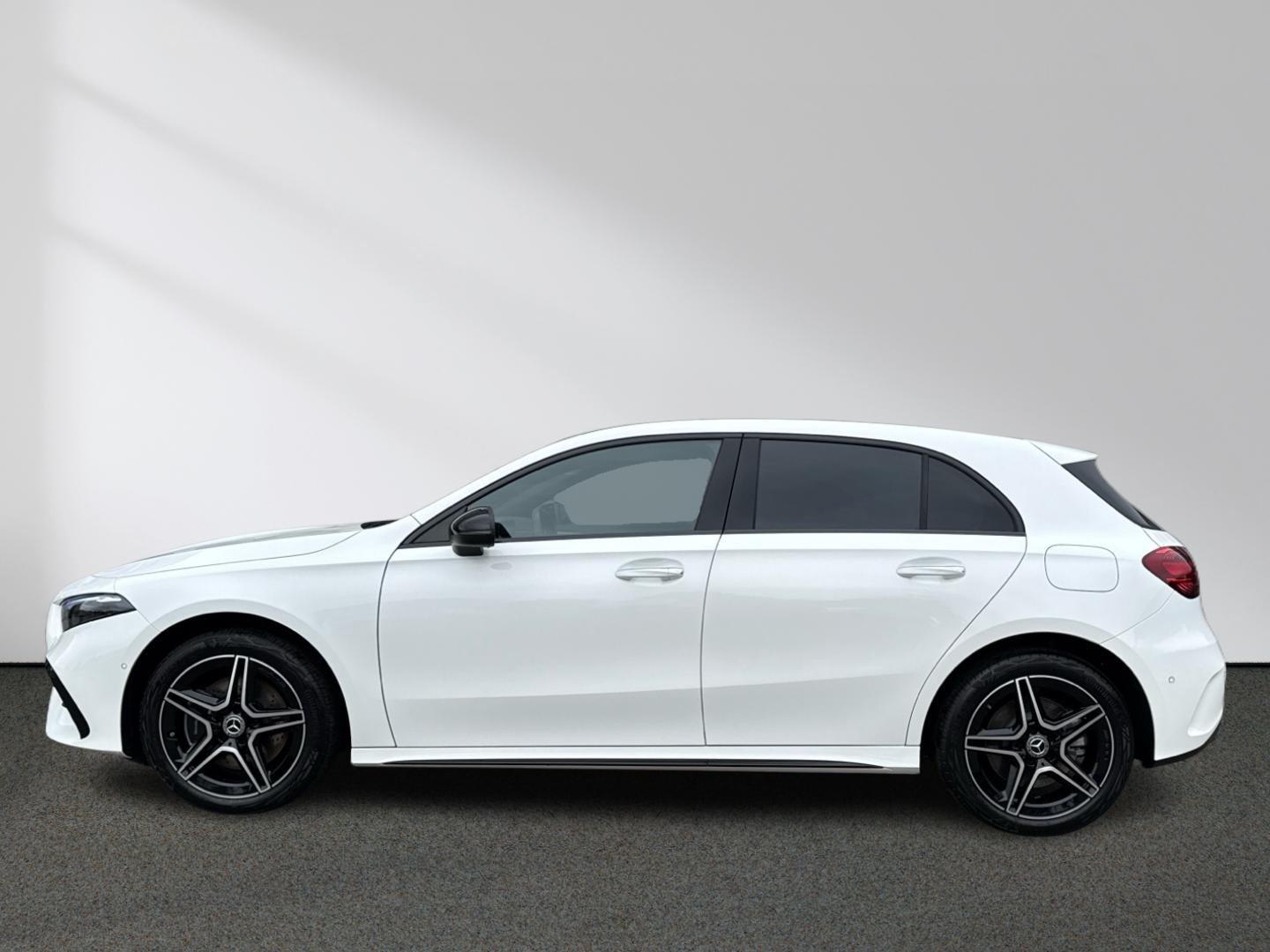 Mercedes-Benz A 250 e AMG Advanced Plus Ambiente Kamera AHK